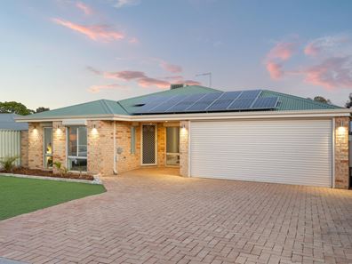 12 Ranunculus Court, Beeliar WA 6164