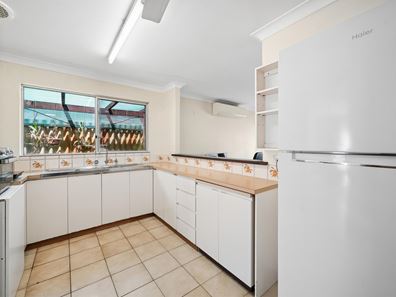 9 Tuart Place, Yangebup WA 6164