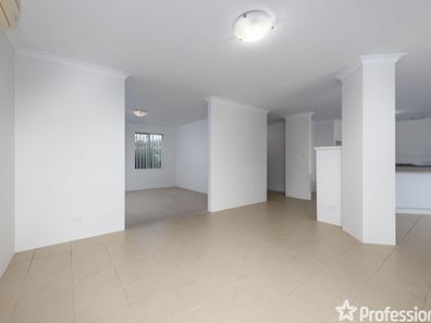 9 Argyle Fairway, Lakelands WA 6180