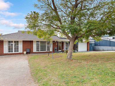 36 Lensham Place, Armadale WA 6112