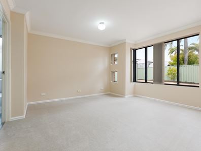 37B Leach Avenue, Riverton WA 6148