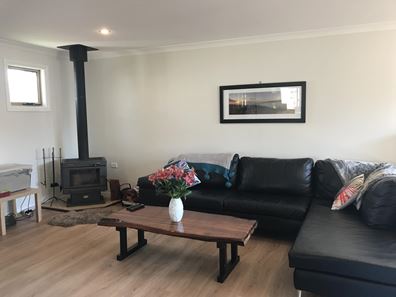 12 Elsegood Ave, Yallingup WA 6282