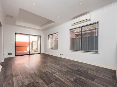 6/36 Dunlin Gardens, Bennett Springs WA 6063