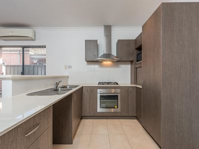 6/36 Dunlin Gardens, Bennett Springs WA 6063