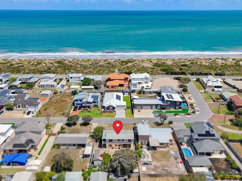 14 Parmelia Way, Madora Bay WA 6210
