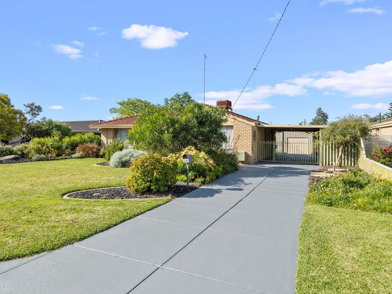 26 Kookerbrook Street, Dudley Park WA 6210