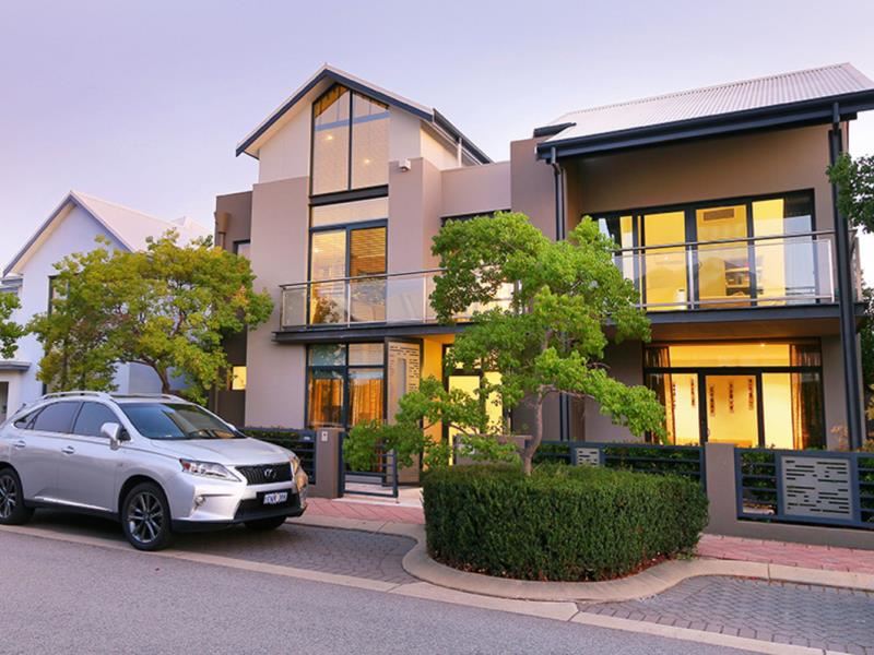 44 Coral Tree, Subiaco WA 6008