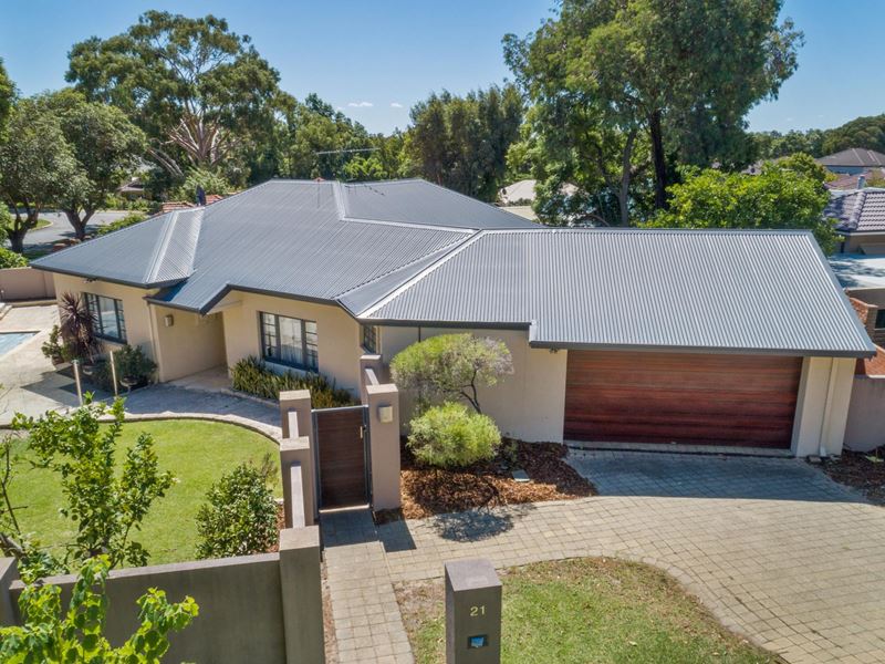 21 Dandenong Road, Attadale