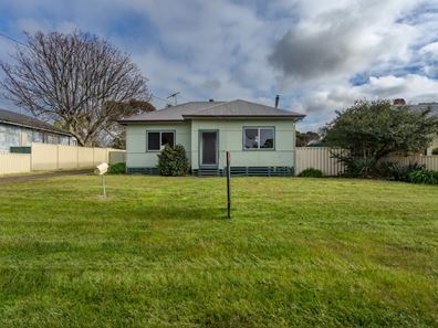 27 Prinsep Street, Collie WA 6225