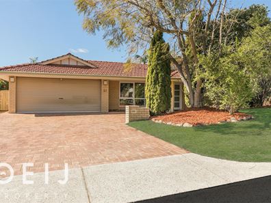 26 Mckivett Crescent, Leeming WA 6149