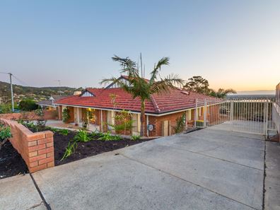 20 Wangoola Terrace, Mount Nasura WA 6112