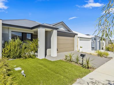 16 Makassar Way, Clarkson WA 6030