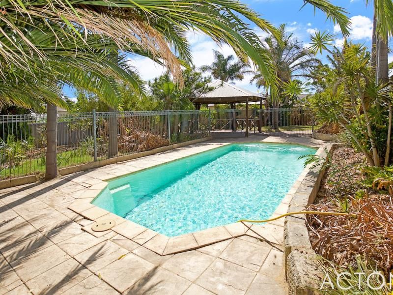 6 Waterfall Cove, Greenfields