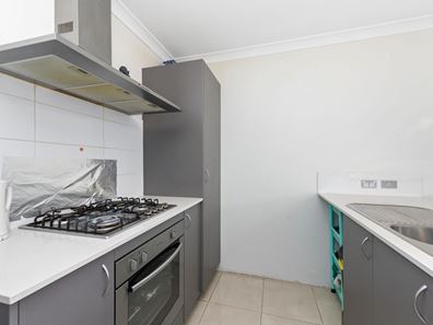 81 Bellas Circuit, Piara Waters WA 6112