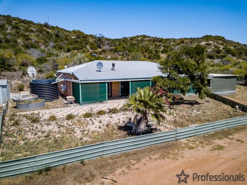 599 Company Road, Greenough