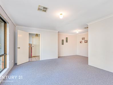 47 Ningaloo Way, Thornlie WA 6108