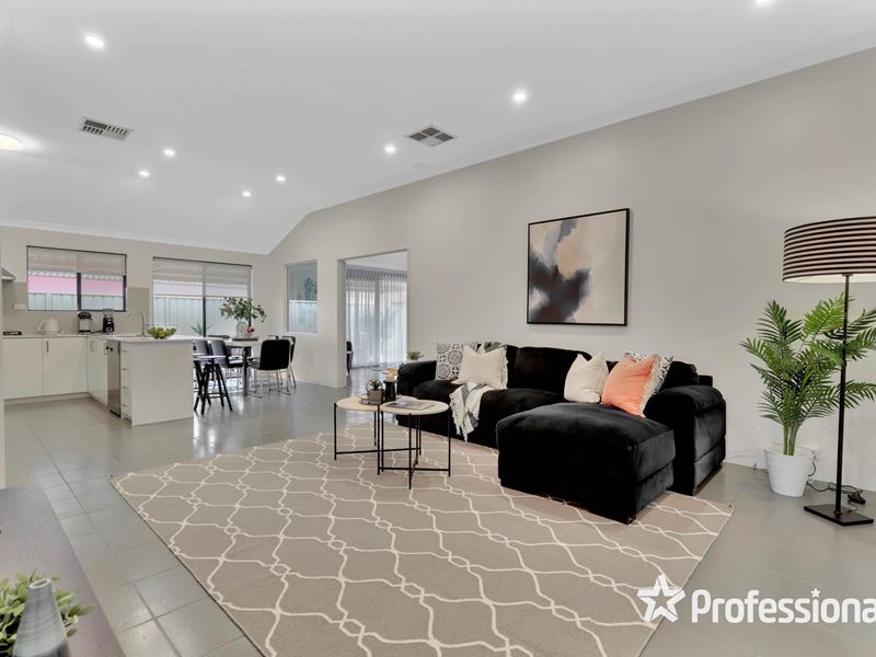 15 Tobermory Pass, Canning Vale