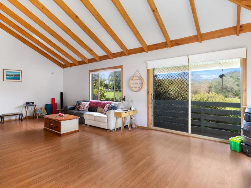 2A Flora Street, Midland