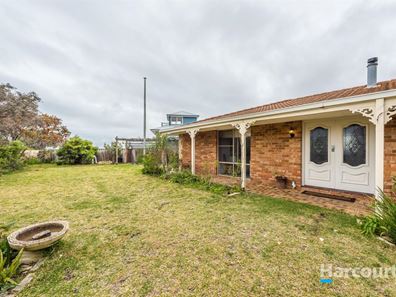 24 Rees Drive, Quinns Rocks WA 6030