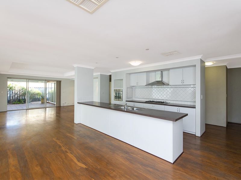 14 Rivergums Boulevard, Baldivis