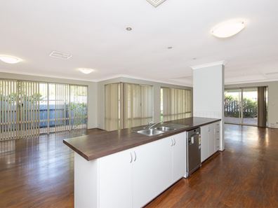 14 Rivergums Boulevard, Baldivis WA 6171