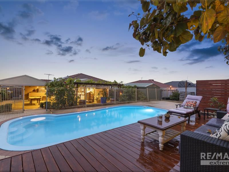 12 Burnett Drive, Clarkson WA 6030