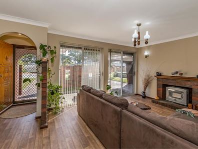 8 Delphinus Place, Rockingham WA 6168