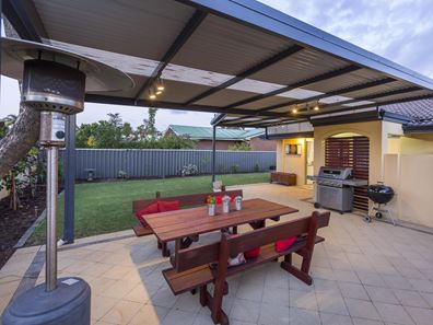 1/44 Armstrong  Road, Wilson WA 6107