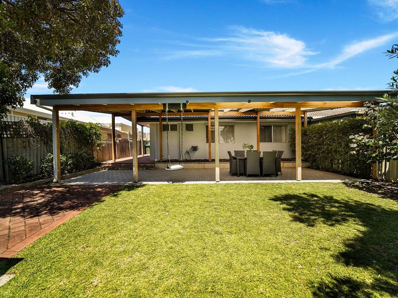 1A Bridgewater Drive, Kallaroo