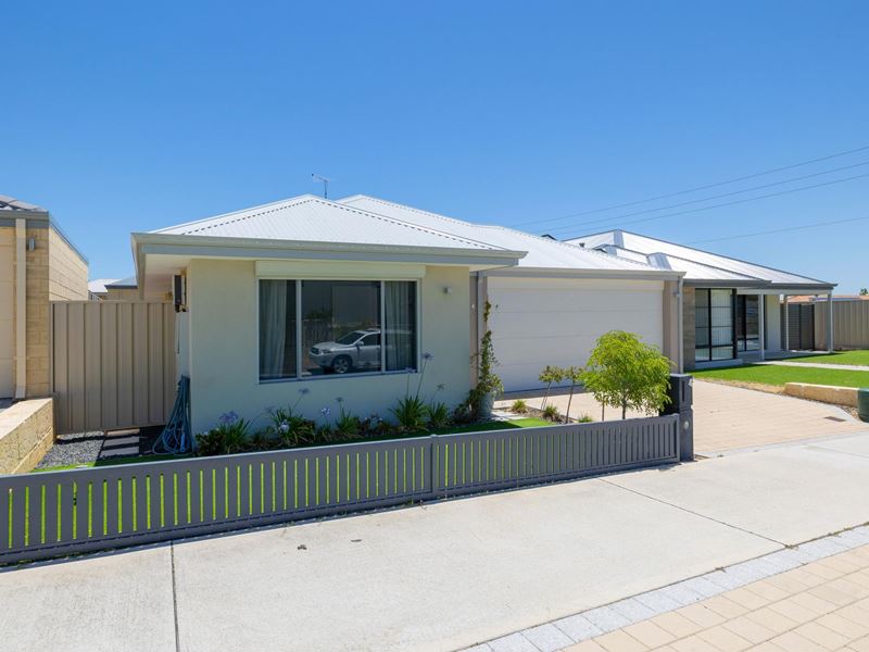 4 CANBERRA AVENUE, Landsdale
