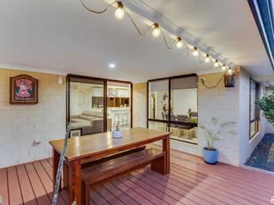 9 Adiantum Avenue, Byford WA 6122