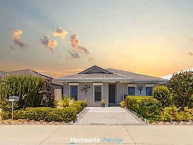 21 Torino Crescent, Piara Waters WA 6112