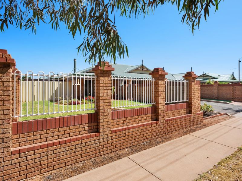 8/10 Davidson Street, South Kalgoorlie