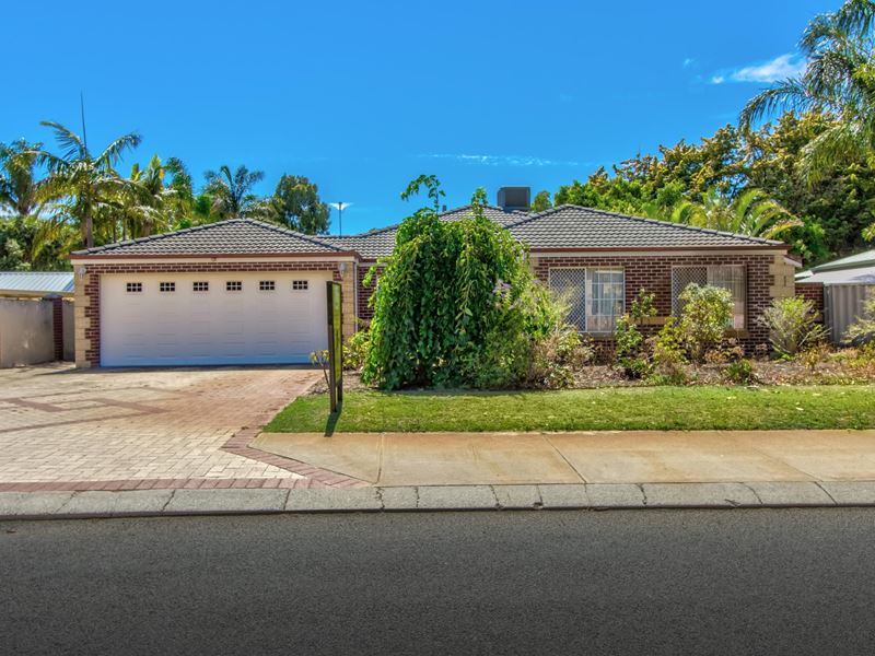 22 Huxtable Tce, Baldivis