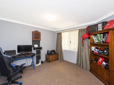 26 Bopeechee Way, Port Kennedy WA 6172