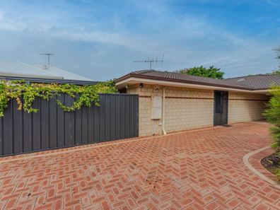 3/16 Maroog Way, Nollamara WA 6061