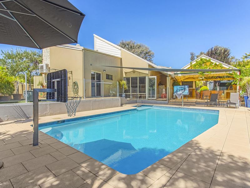 8 Jura Court, Duncraig