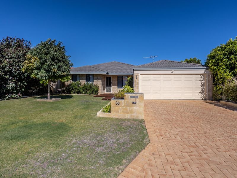 60 Clydebank Crescent, Kinross