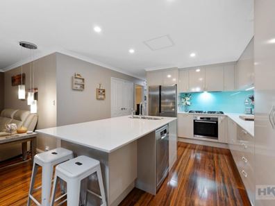 61 Bellazario Promenade, Aveley WA 6069