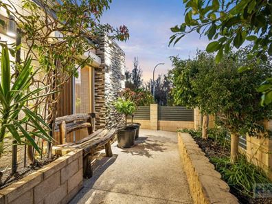 61 Bellazario Promenade, Aveley WA 6069