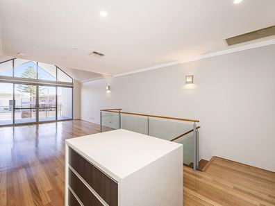 2/38 Vivaldi Drive, Mandurah WA 6210