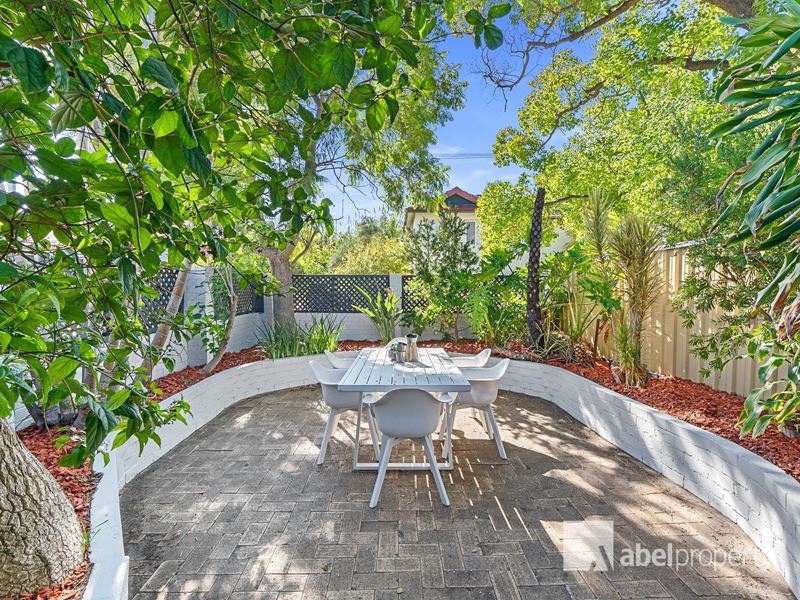 13 Rose Avenue, Bayswater