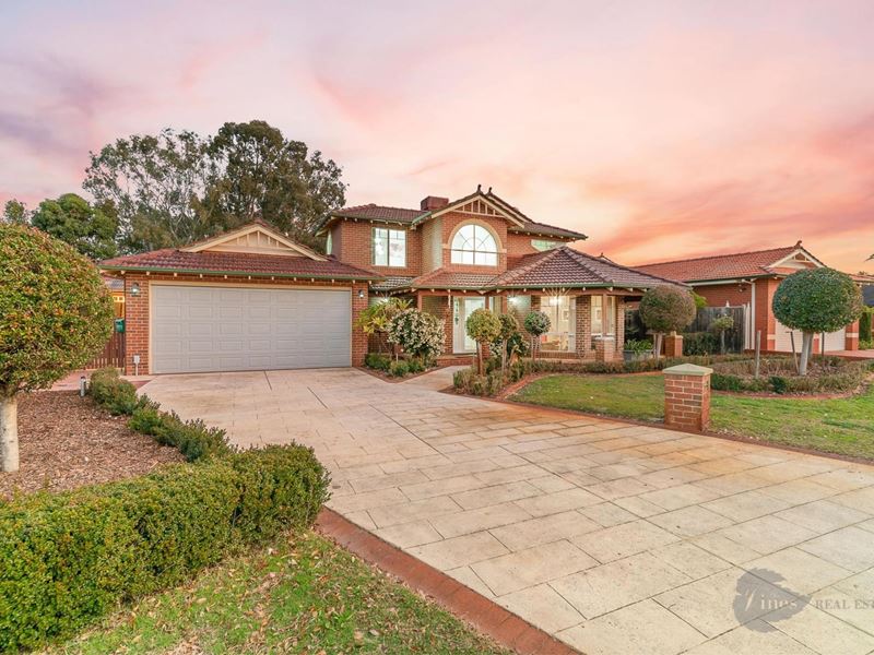 27 Sauvignon Avenue, The Vines