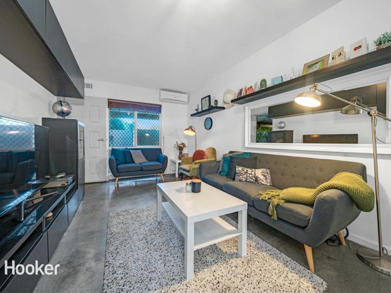 2/4 Comer Street, Como