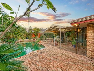 18 Meldreth Court, Willetton WA 6155