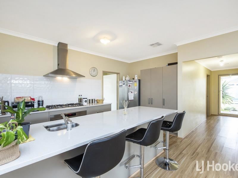 24 Barron Turn, South Yunderup