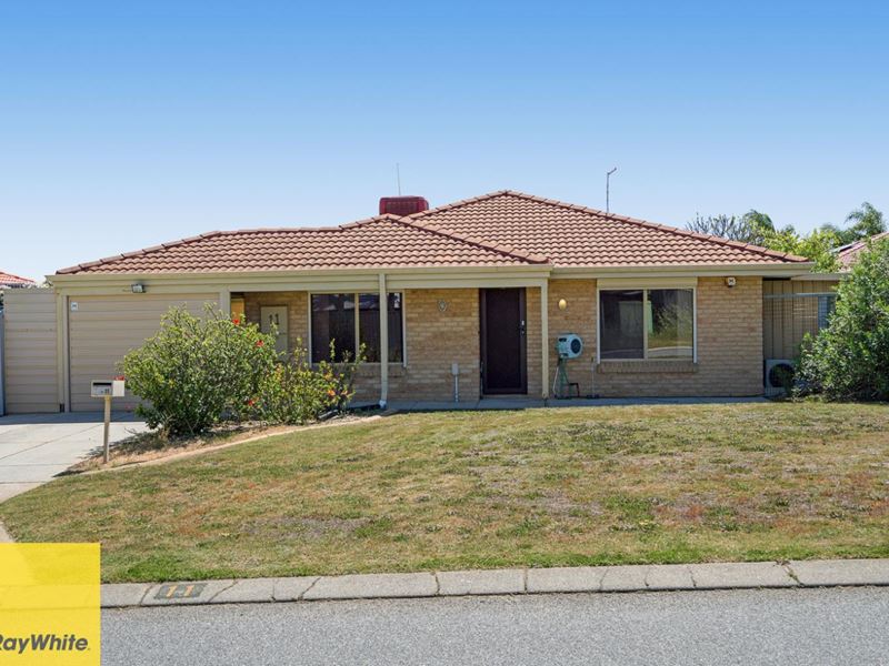 11 Ullinger Loop, Marangaroo