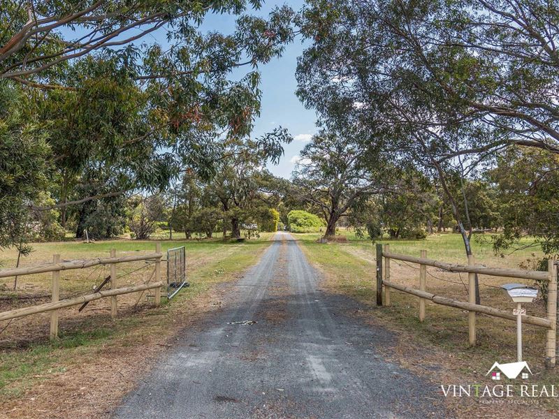 472 Hall Road, Serpentine