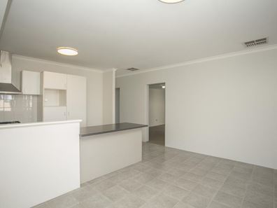 6 Melbourne Loop, Clarkson WA 6030