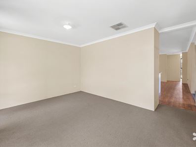 25 Madeira Turn, Byford WA 6122